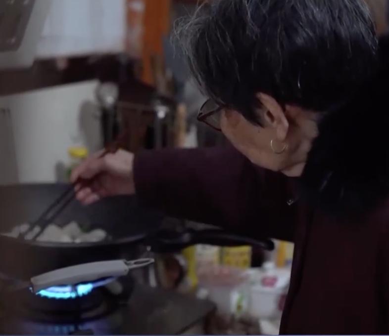 浙江还债2077万老医生,浙江90岁老太太10年还债2077万