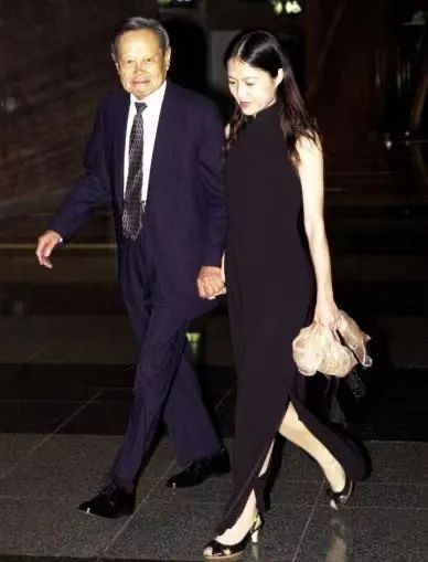 翁帆给杨振宁情书翻译,翁帆写给杨振宁的英文情书超感人