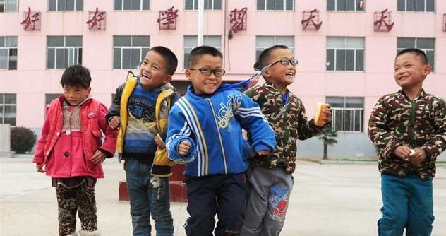 女子一胎生5个孩子,女子一次生10个娃