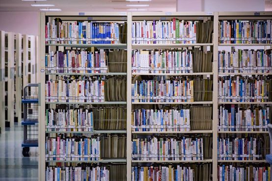 曝光！南京这所高校藏了个网红图书馆，还有高温杀菌器给书除菌！