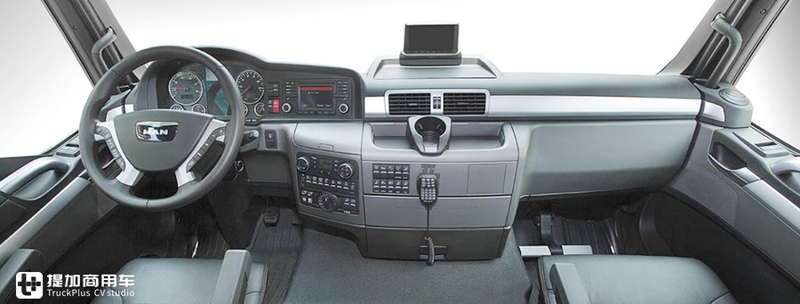 顶级越野房车8x8阿莫迪罗双层,移动的钢铁城堡