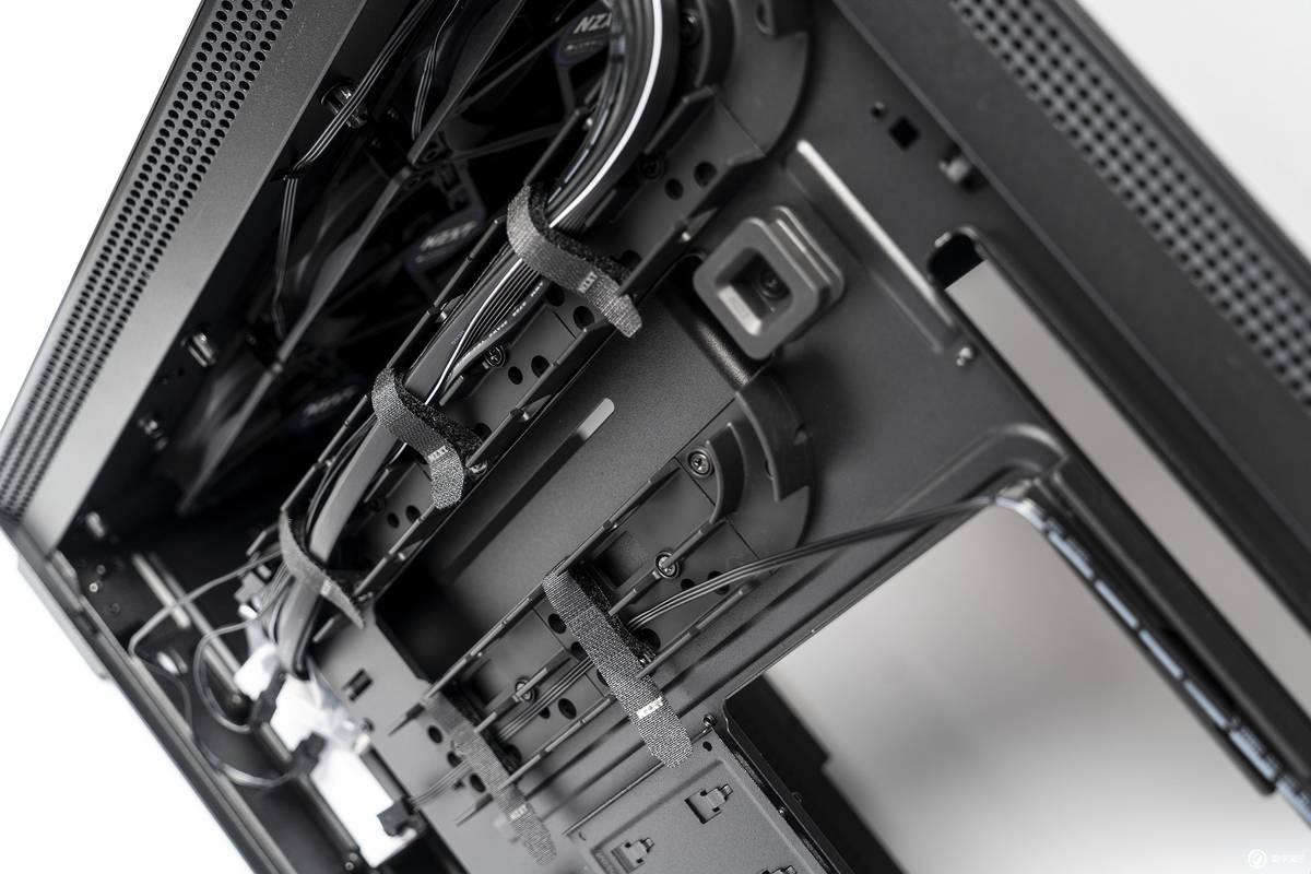 256内存黑苹果,苹果12大型翻车视频