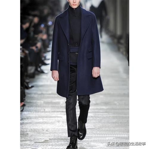 2023秋冬男装卫衣流行,2019年秋冬流行格子衬衫男