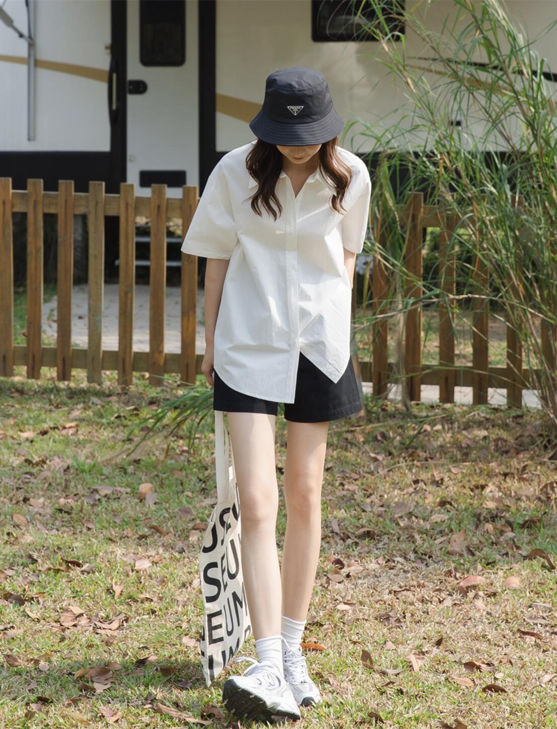 夏天男生黑色短裤搭配什么上衣,白色短裤配什么上衣和鞋子好