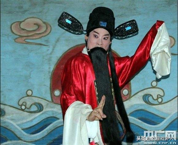 三天不吃馍也要看刘忠河下句,三天不吃馍也要听听刘忠河