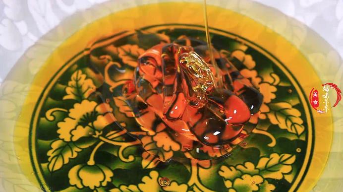 月饼怎么做不太甜,怎么做出来的月饼又酥又软