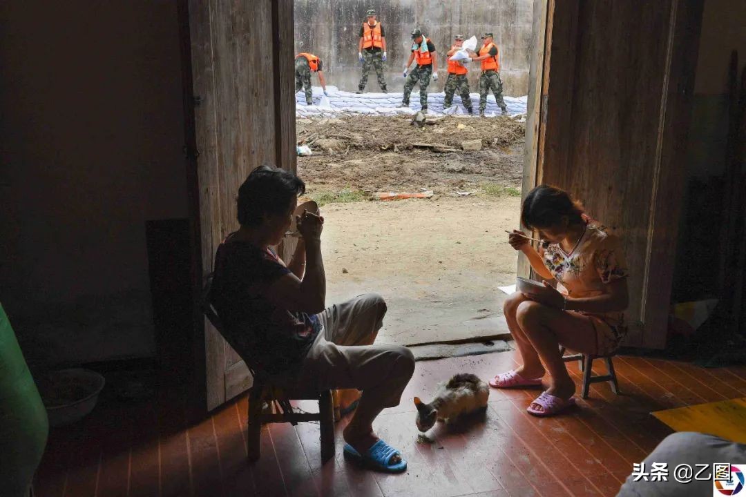 摄影师盘点2020年照片,摄影师们珍藏了50年的图