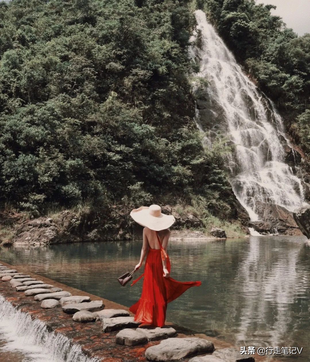 广东第一硫磺温泉度假村,广东超好玩的度假村