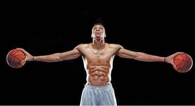 字母哥成长历程,字母哥成长之路纪录片