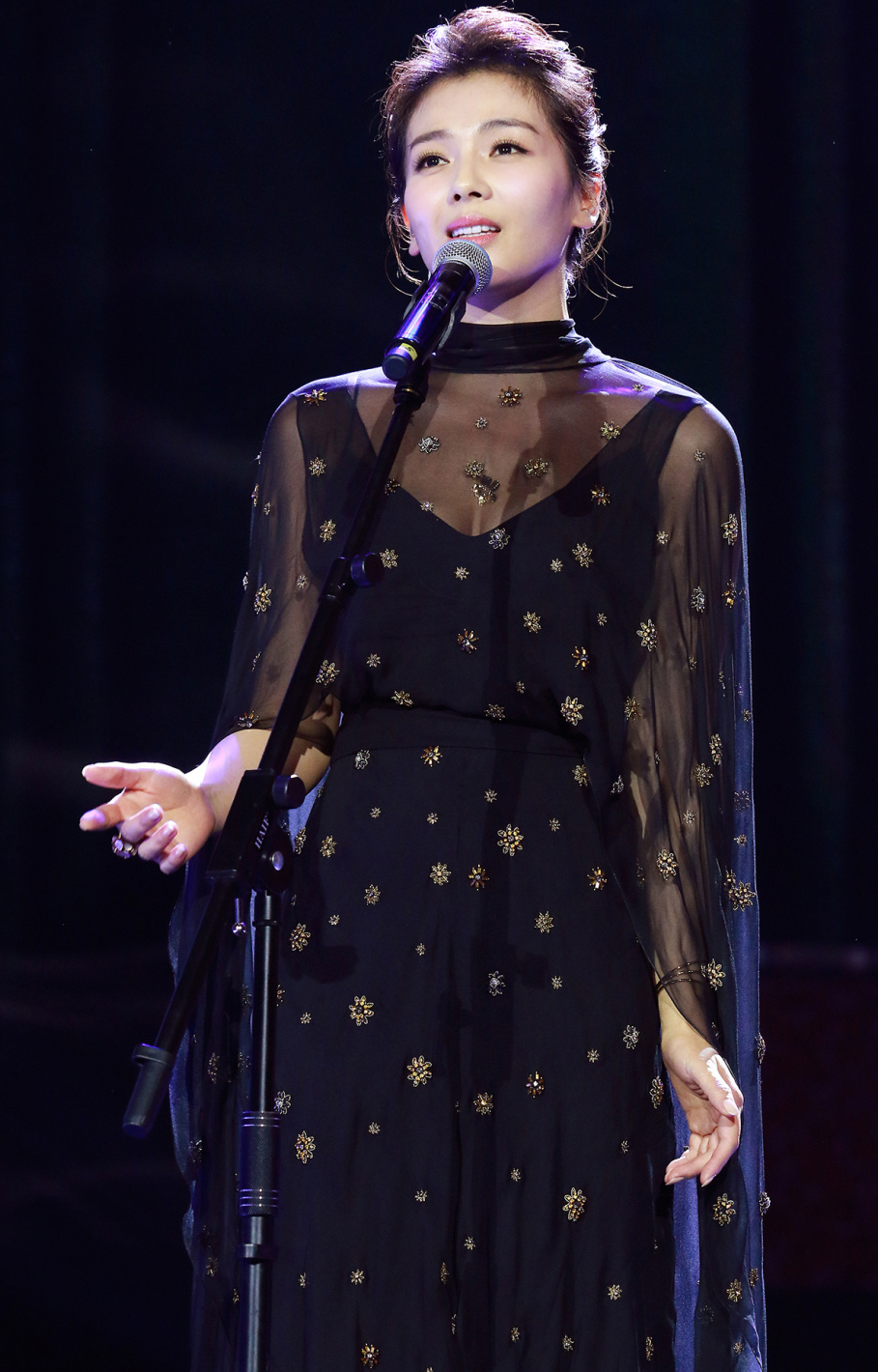 刘涛杨烁亲密互动,刘涛杨烁亲密举动