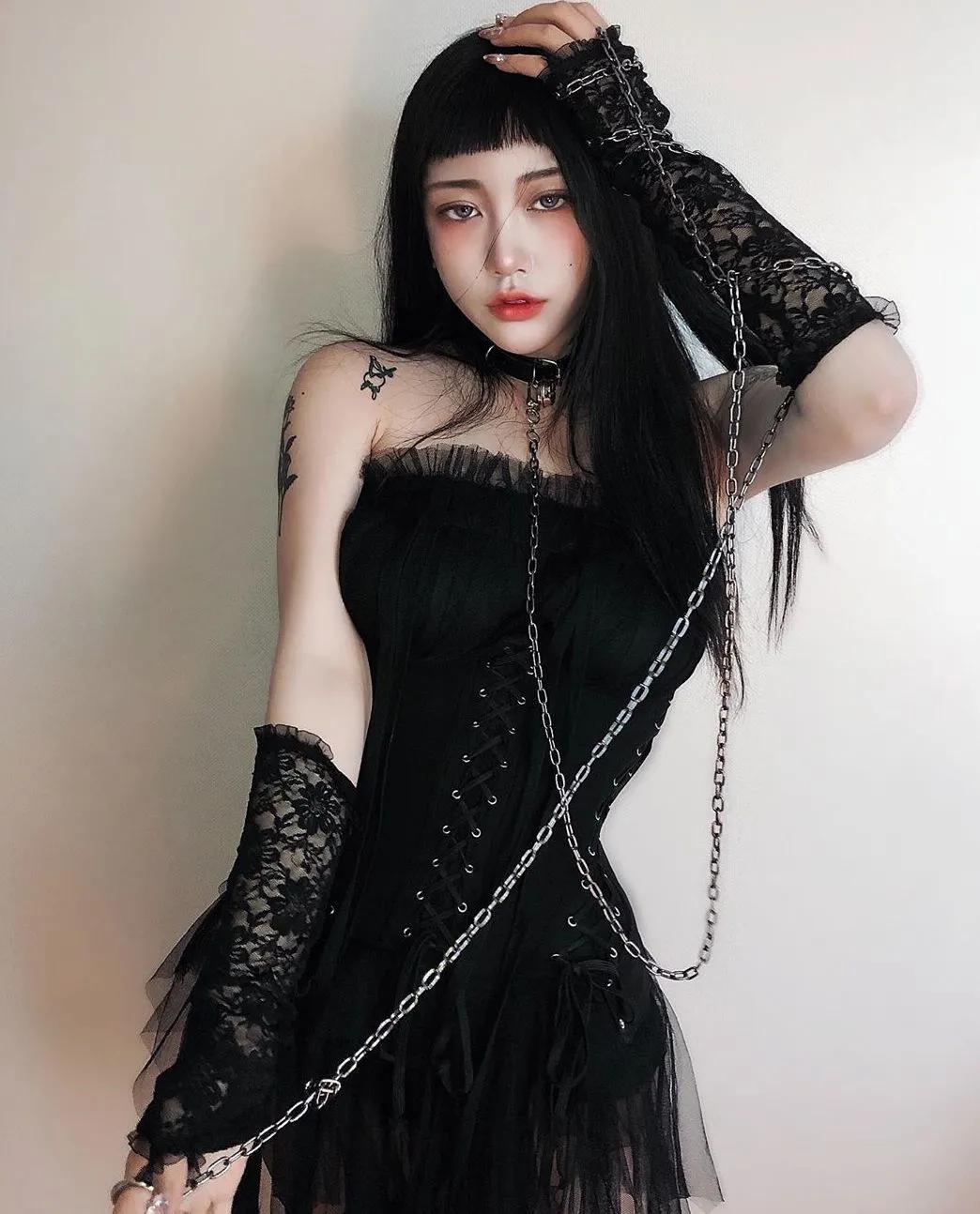 怎样剪刘海扎起来不嫌脸大,剪个刘海拯救一张脸