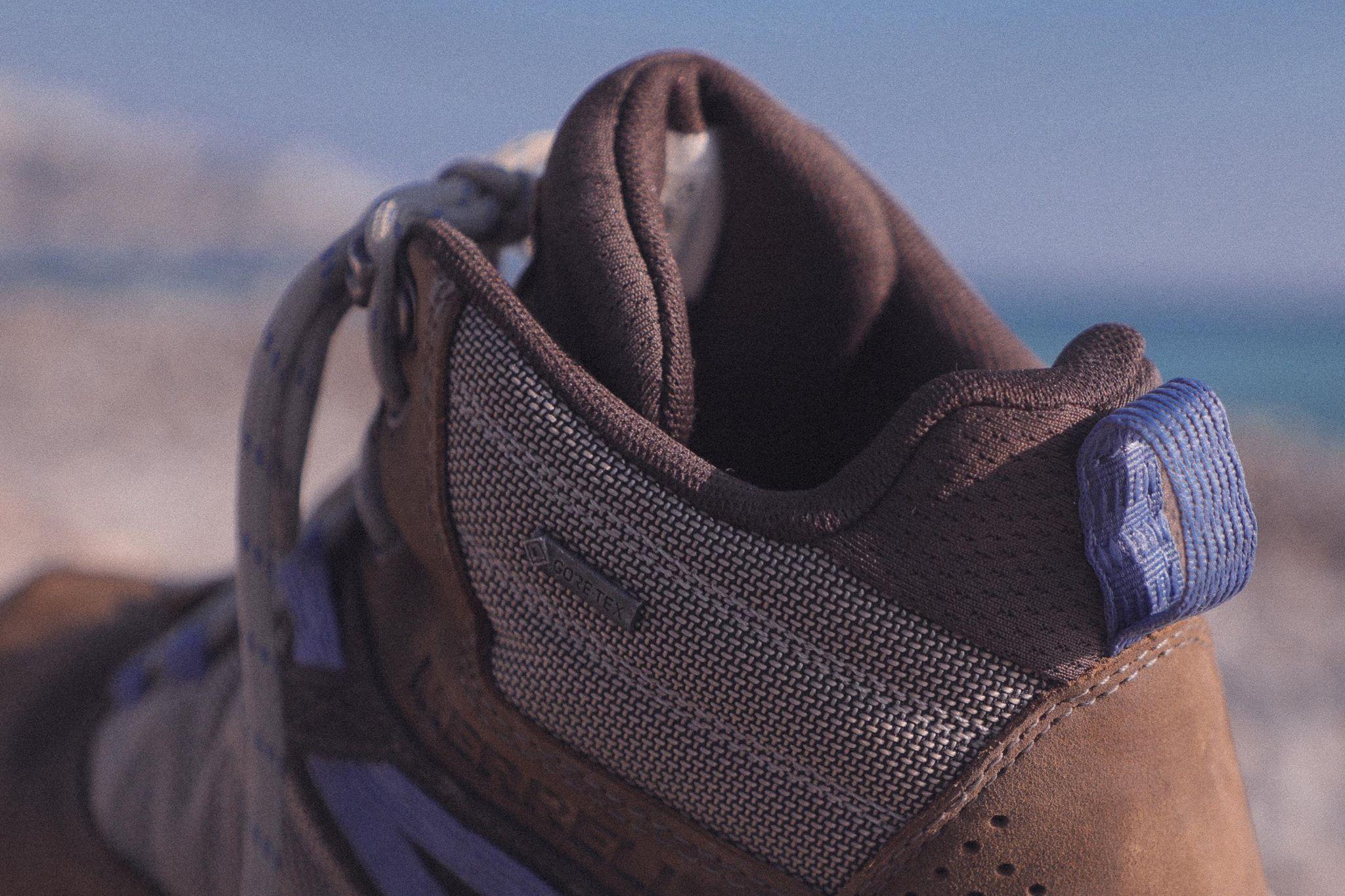 穿着徒步鞋去和爸爸爬山,merrel登山鞋男