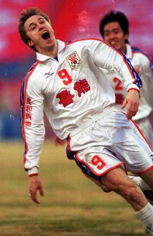 山东泰山9号球员,2000年鲁能泰山球员名单