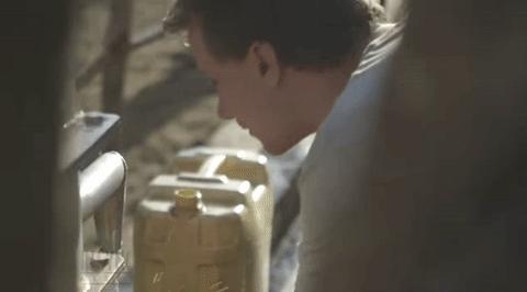 用零花钱给非洲挖了1000多口井，只因孩子的眼泪是那里最干净的水