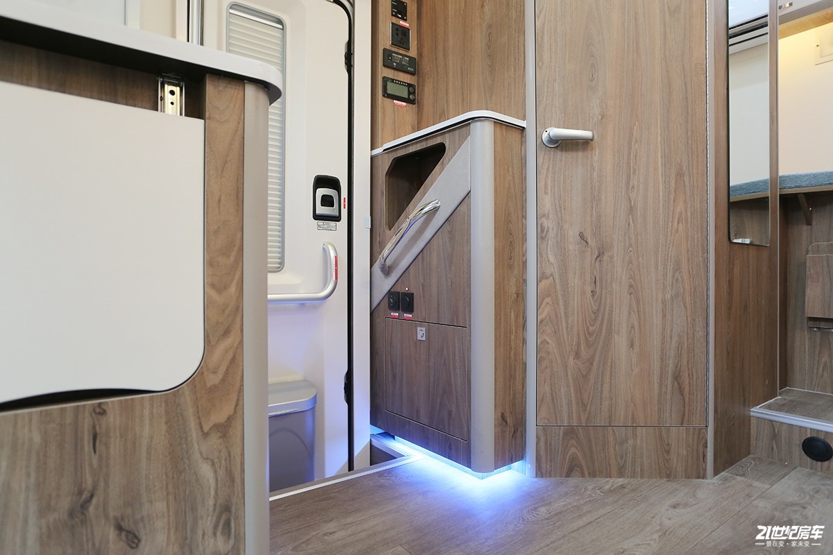 2019年新款福特b型房车,霍夫勒最新款b型房车