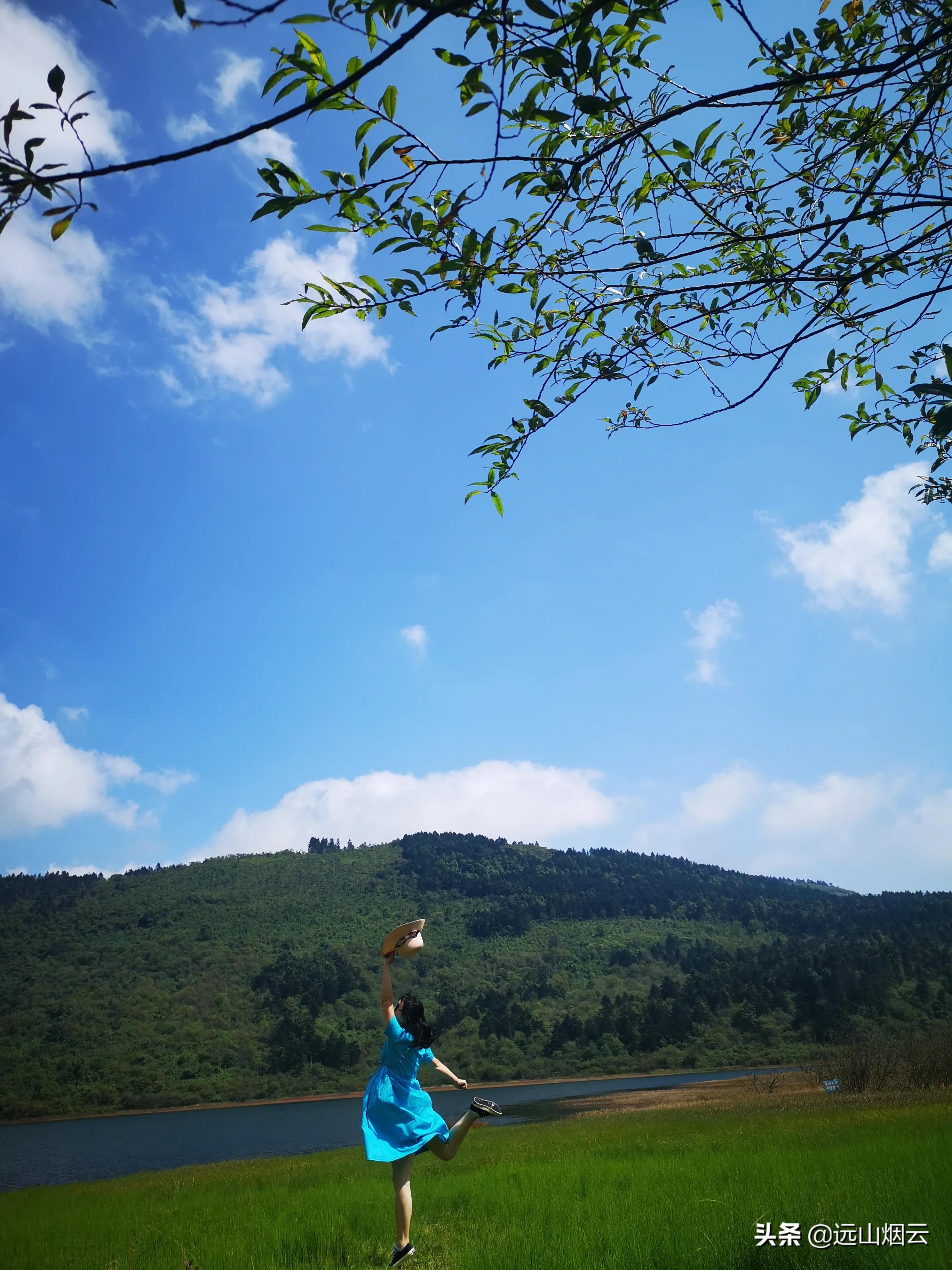 手拿自拍杆一杆在手不求人,自拍杆教程全过程