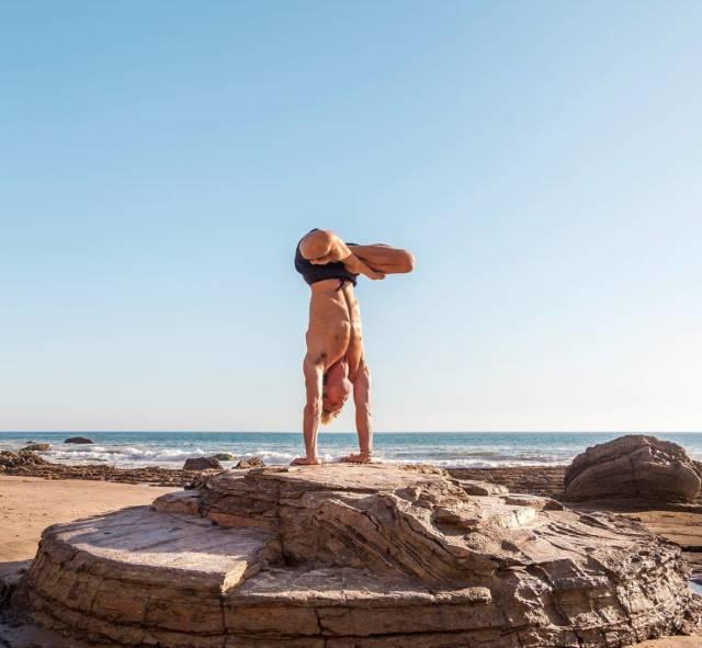 盘点男人练瑜伽,男人瑜伽刚柔并济