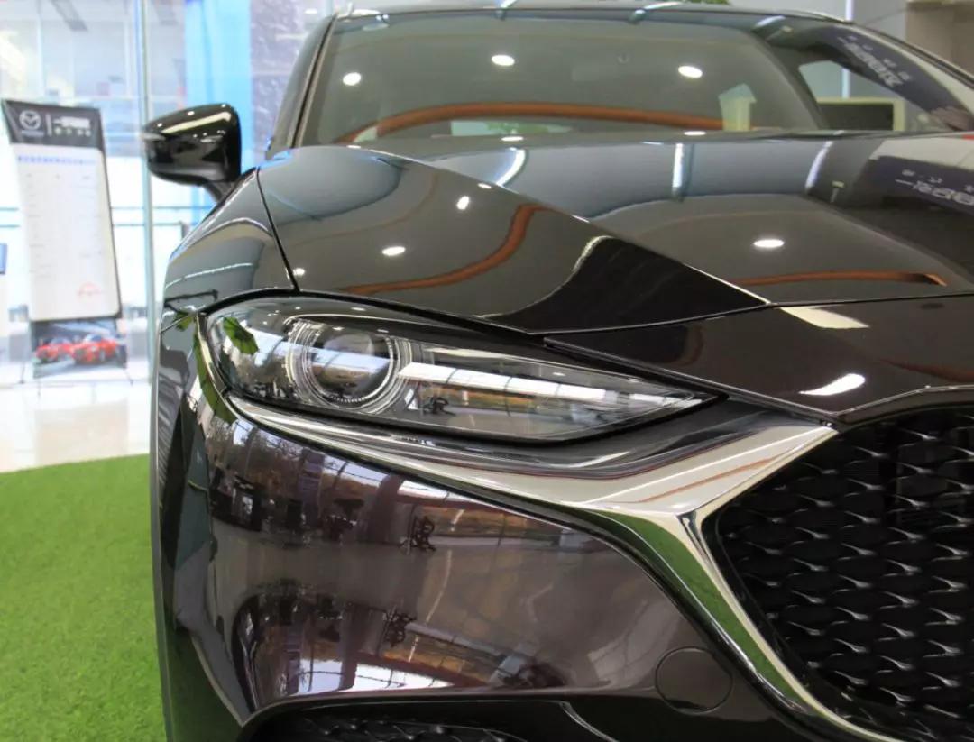 高颜值的白色马自达cx-4你喜欢吗,马自达cx-4改装前脸