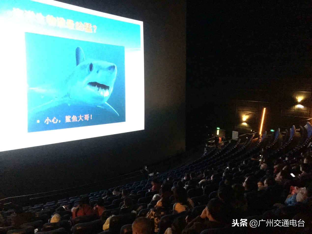 3d科幻巨型宇宙战舰高清图,3d巨幕原视频