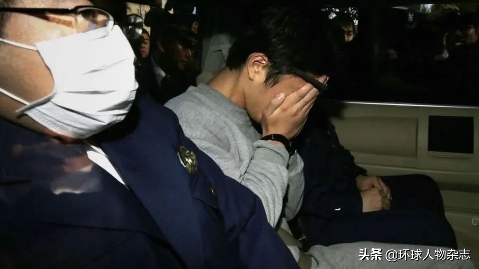 连杀9人的“推特杀人魔”，拖了3年才判死刑，只因受害少女都有自杀倾向？