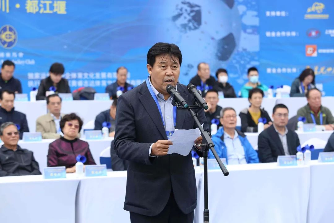 太牛啦！中国职工足球联赛总决赛，来自东北县城的业余足球队势头强劲，表现让人震撼！！