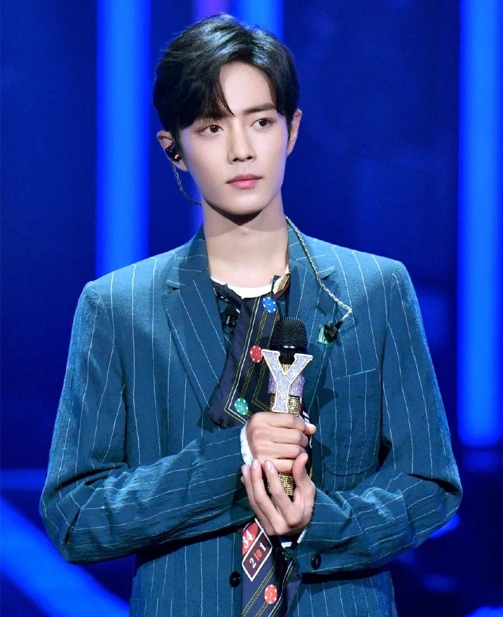 从低谷到巅峰肖战,肖战从素人到断层顶流极速成长史