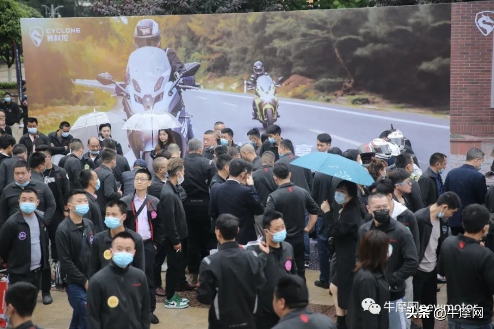 宗申发布旗下8款车型RX6预售价4.88～5.38万，新款RE3加量不加价