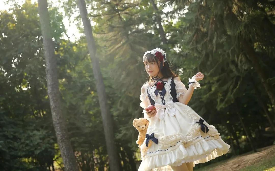 公主情怀之「白雪姬」主题Lolita~赤色与绀色谱写的童话故事