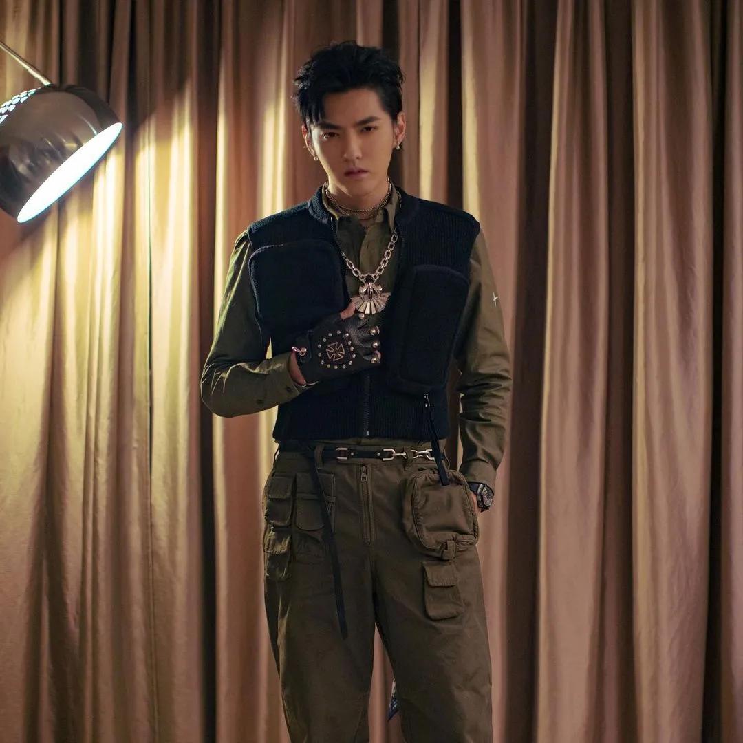 王一博揭露最新“财富密码”！财神爷回归，吴亦凡看了都说顶