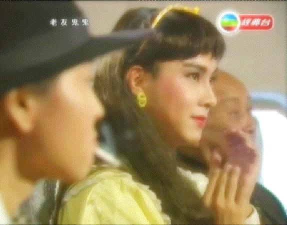 张卫健男扮女装照,张卫健年轻戴帽子造型