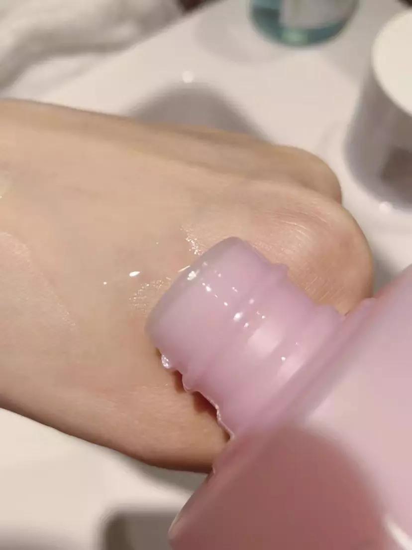 娇韵诗青春赋活分龄精华粉水200ml,娇韵诗红色分龄精华水