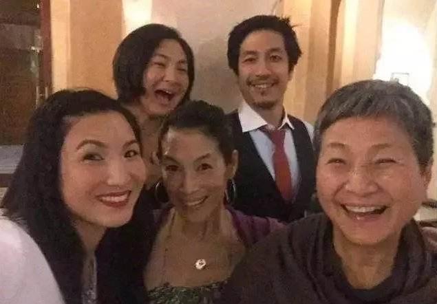 郑佩佩自曝婚姻,郑佩佩皈依佛门