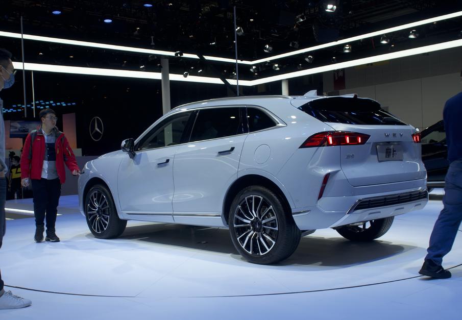 别看特斯拉了！上海车展这7款车最让我心动，合资、豪华无一入选