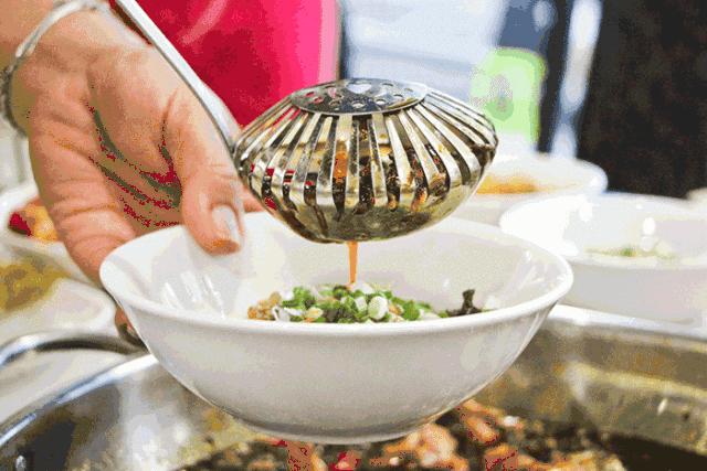 最好吃的美蛙鱼头在哪里,美蛙鱼头火锅的吃法