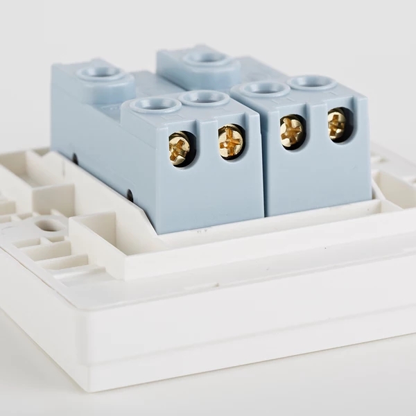 口碑最好十大品牌开关插座家装,口碑最好的开关插座是哪个品牌