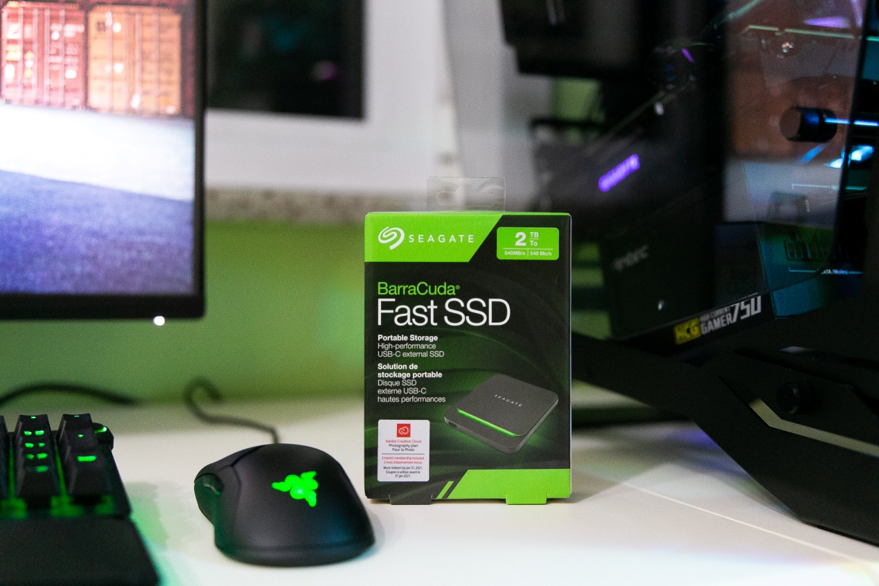 希捷酷鱼飞翼固态硬盘拆解,希捷酷鱼飞翼固态硬盘