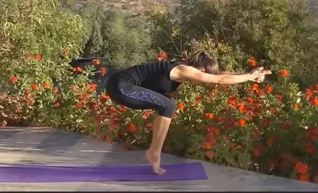 30分钟无痛开髋又开肩，越练越苗条，身体柔韧度翻倍