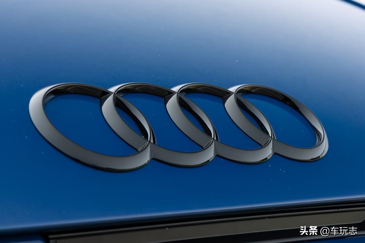 奥迪R8V10Coupeperformance版,新款奥迪r8v10performance版本