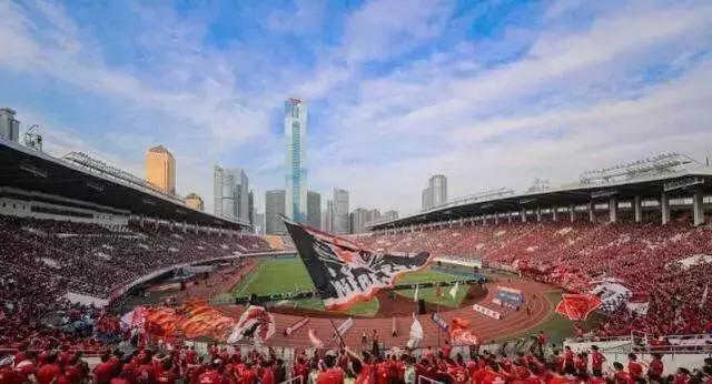 今晚两场中超焦点大战将同时打响,中超揭幕战将开打几点