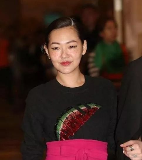 火到断货的“明星级”点斑笔，坚持每天点一下，14天养成初恋脸