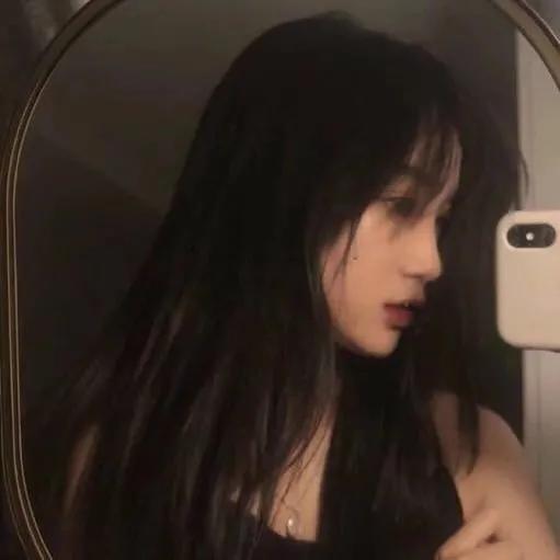 女生头像背景个签,女生头像简单有深意