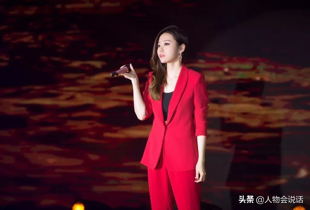 张靓颖人生选择题第2期,张靓颖当年驻唱