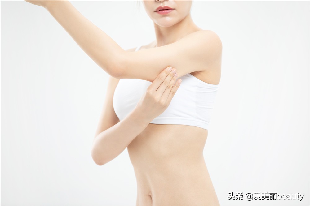 手臂赘肉松松垮垮怎么紧实,手臂肉松松垮垮怎么练最快