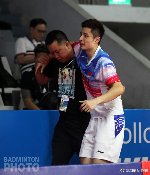2019印尼公开赛石宇奇受伤视频,石宇奇2019印尼赛受伤全程高清