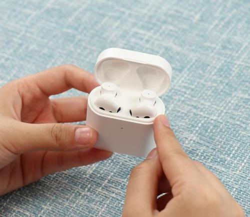 有哪些顶级的蓝牙耳机值得购买,蓝牙耳机排行榜100左右的蓝牙耳机