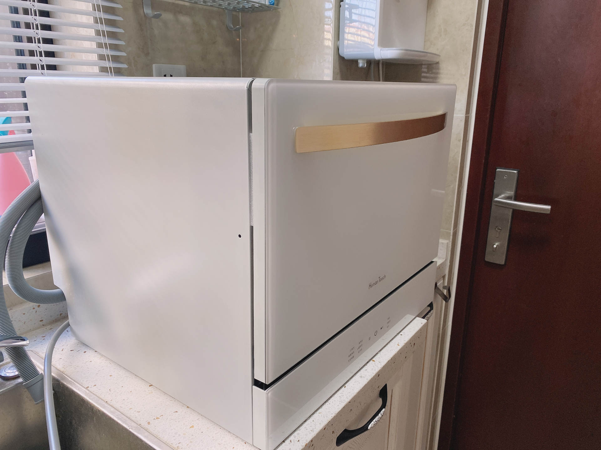 小户型窄台面嵌入式超薄洗碗机,慧曼c2小型台面洗碗机