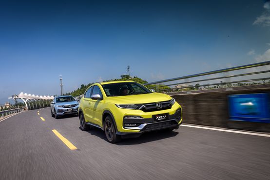 本田xrv与思域是同一款发动机吗,本田思域和xrv哪个更值得买