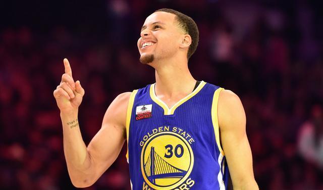 进球庆祝动作库里,进球庆祝动作库里上膛