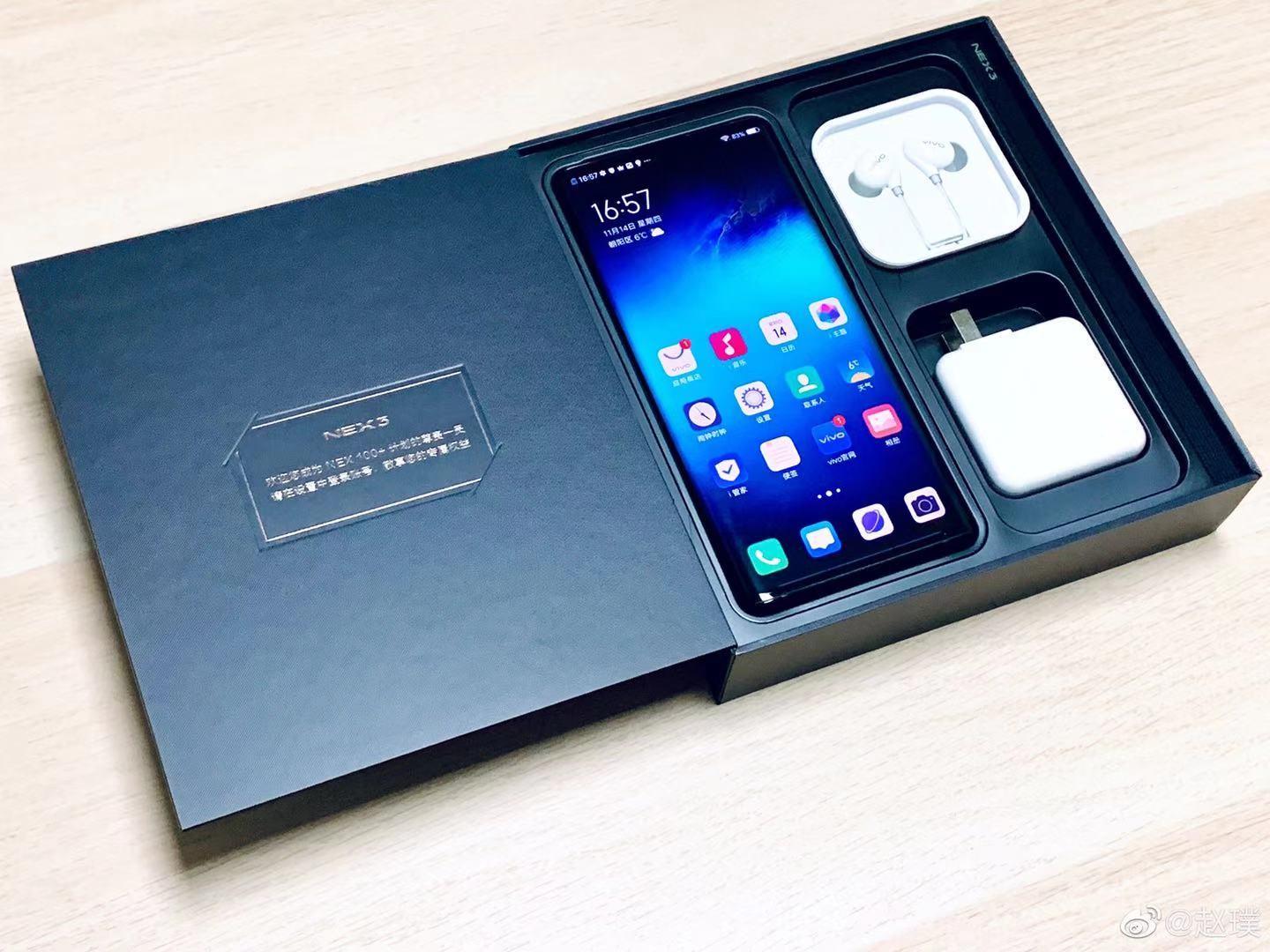 水滴屏刘海屏药丸屏挖孔屏,挖孔屏手机和刘海手机