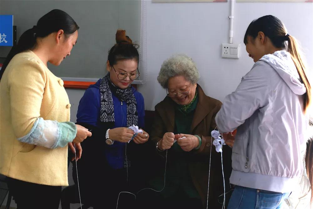 鍙欐案鎵庢煋铚℃煋鑻楃唬,鍐滄潙鑴辫传鑷村瘜濂介」鐩湁鍝簺